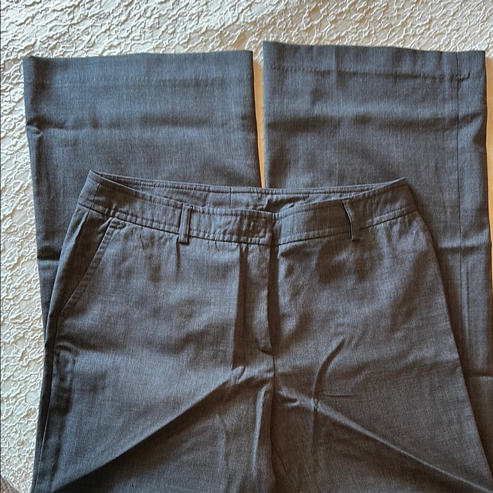 Akris Punto Gray Trousers Elegant and Versatile